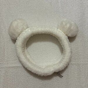 Innisfree Teddy Bear Pom Pom Headband, White